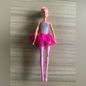 NWOT MATTEL Barbie Dreamtopia Twinkle Magical Lights Up Ballerina Doll HLC25